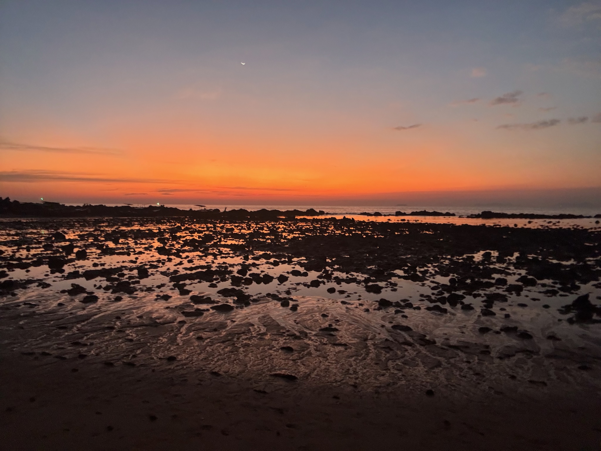 Sunset Rocks, Ko Lanta · Jan 25