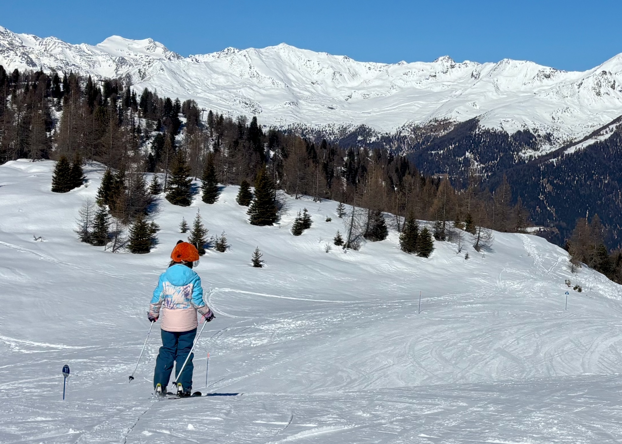 Folgarida, skiing toward the Dolomite peaks